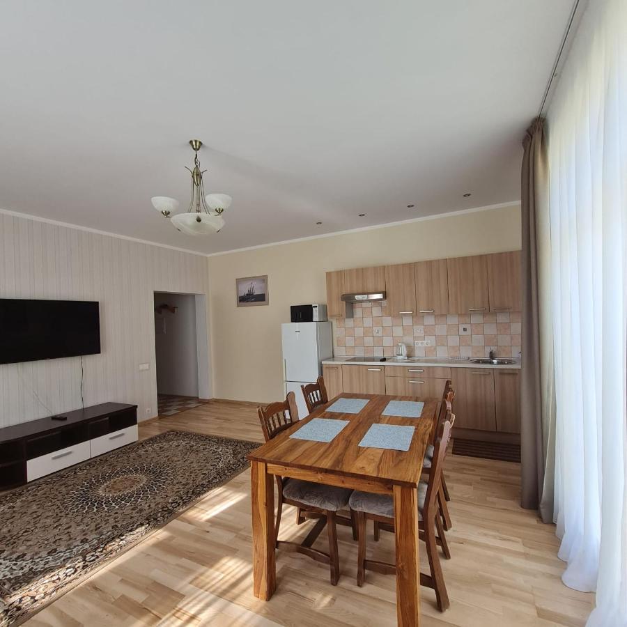 Amber Coast & Sea Aparthotel Jūrkalne Kültér fotó