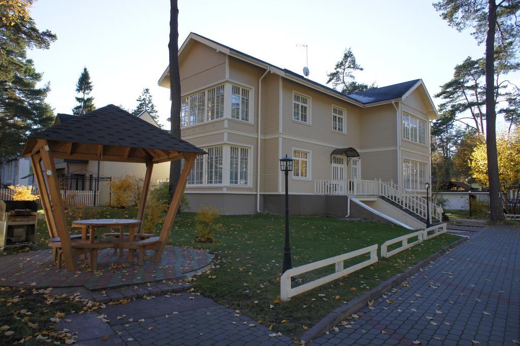 Amber Coast & Sea Aparthotel Jūrkalne Kültér fotó