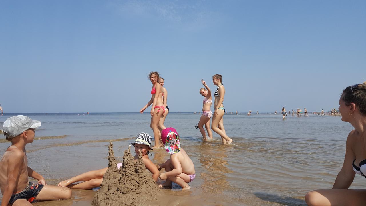 Amber Coast & Sea Aparthotel Jūrkalne Kültér fotó